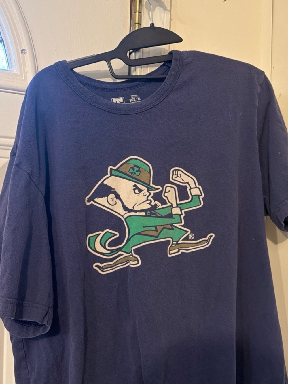 Old Navy Navy Short-Sleeve Tee with Green Leprechaun Graphic Notre Dame